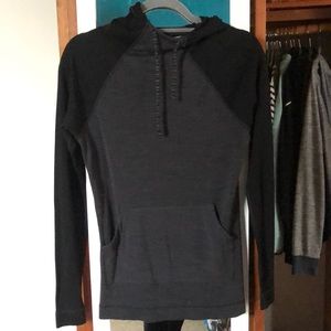 Smart wool base layer or top